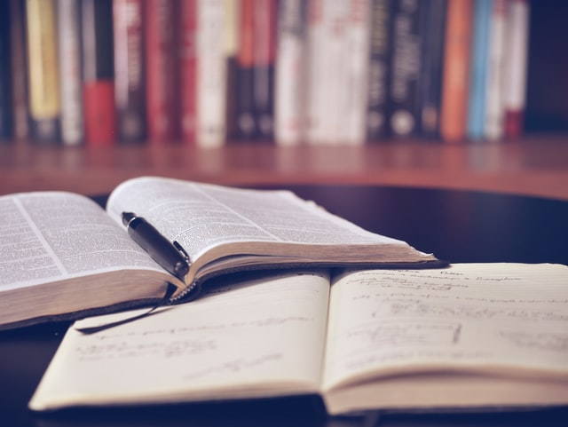 10 Must-Read Leadership Books For An Assistant Principal